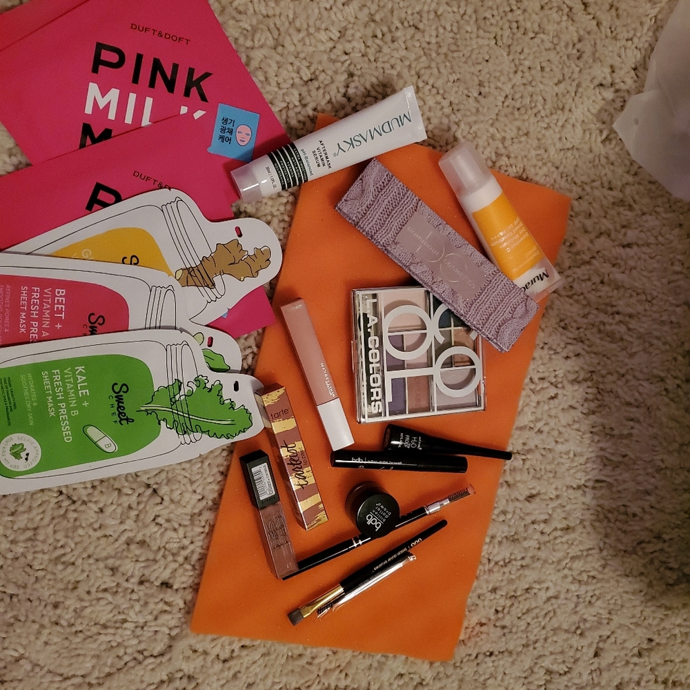 Various makeup bundle